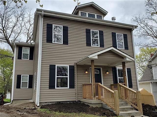 1st image of 409 N Grand Ave
