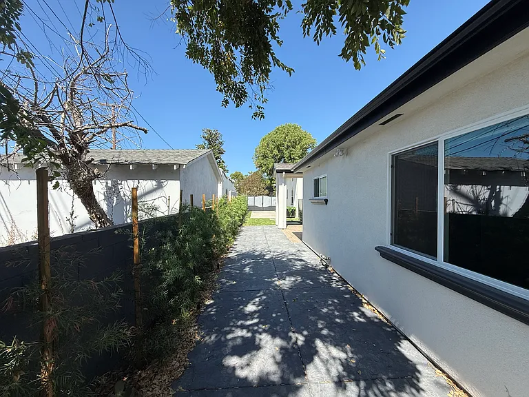 1020 N Lamer St #1022 — Photo 25