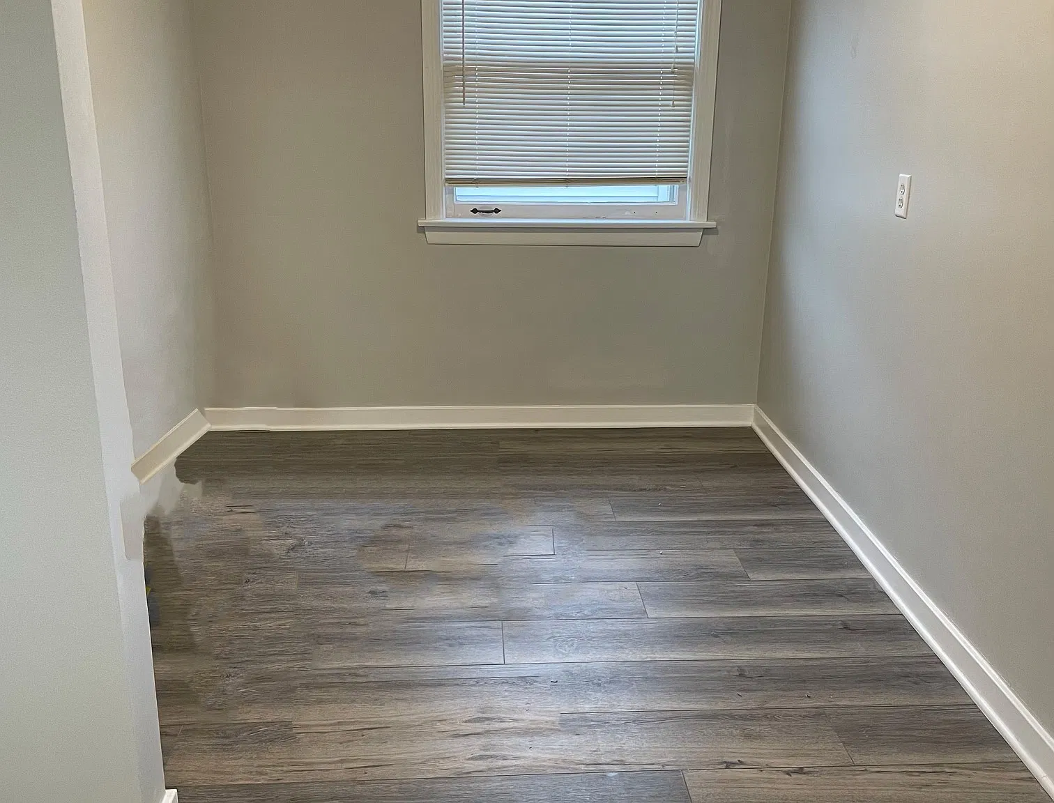 3 bed, 1300 sqft, $1,800 — Photo 4