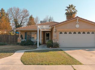 1875 La Vida Ave, Porterville, CA 93257