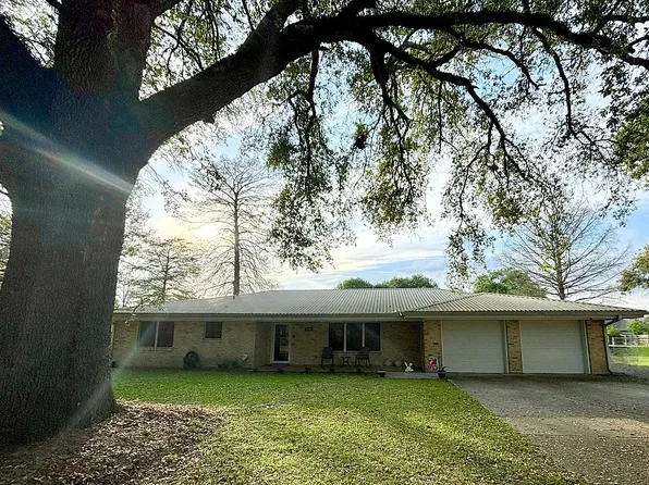 122 Plantation Dr, New Iberia, LA 70563