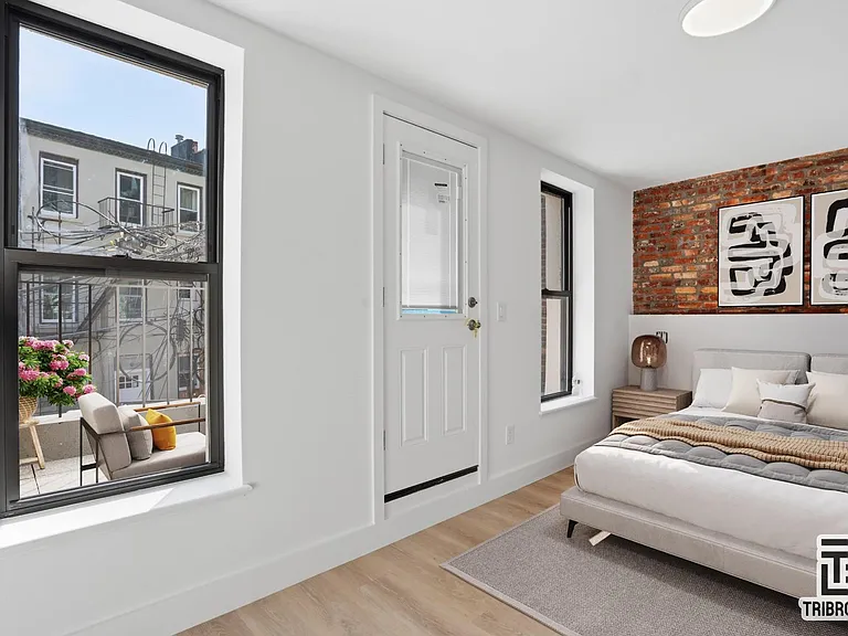 384 S 3rd St #2C — Photo 3