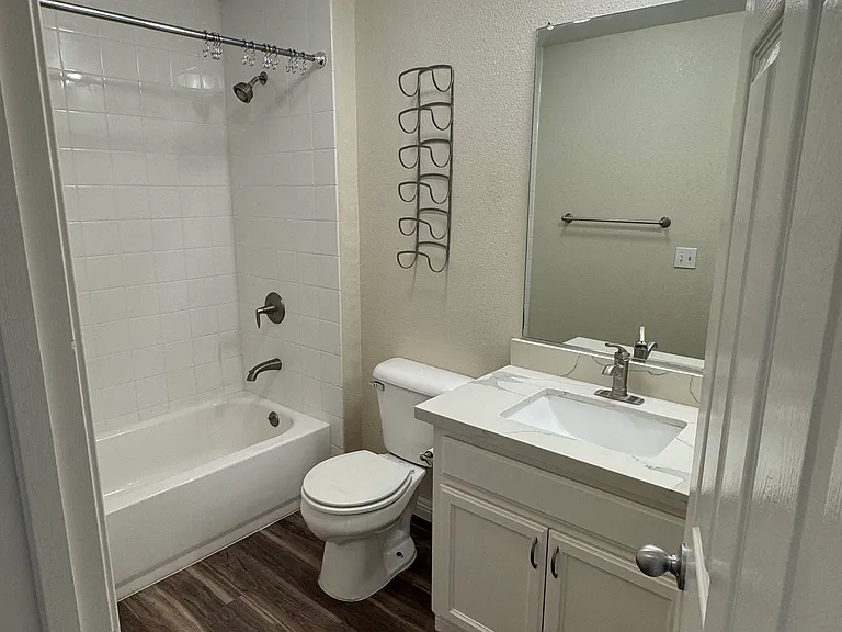 Marketplace Apartments — Photo 7