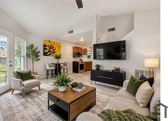 6223 Valley Pawn — Photo 3