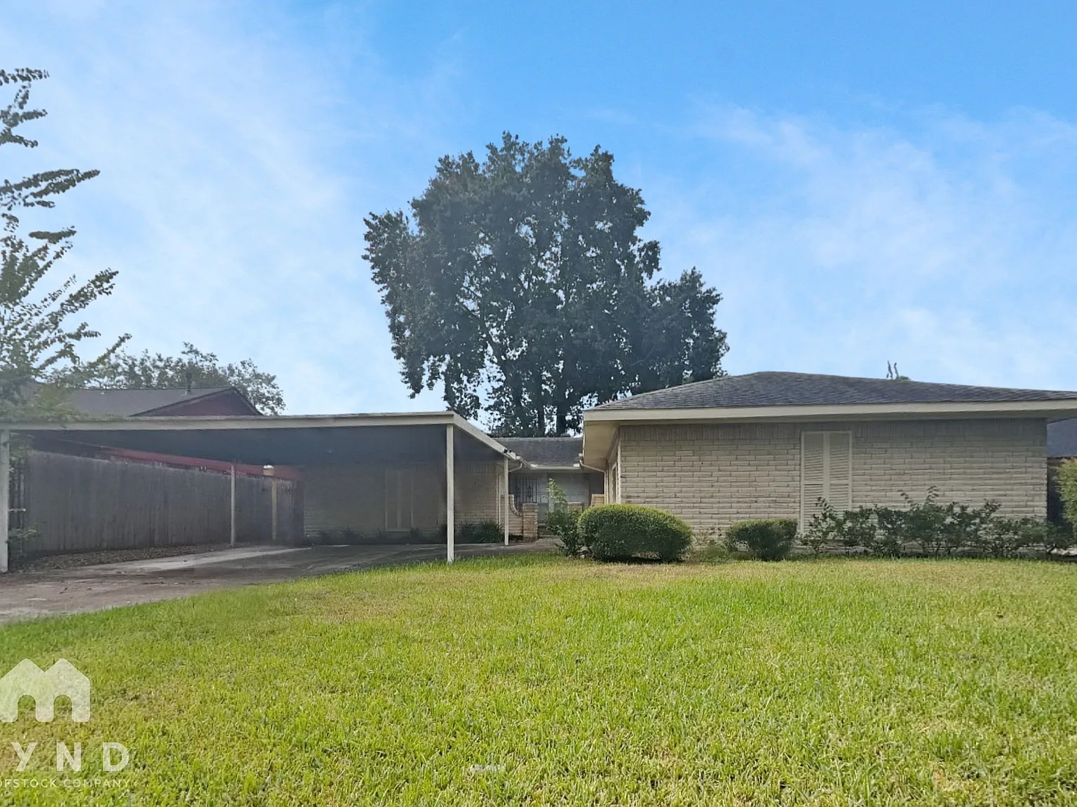 3 bed, 2.0 bath, 1903 sqft, $1,715 — Photo 1