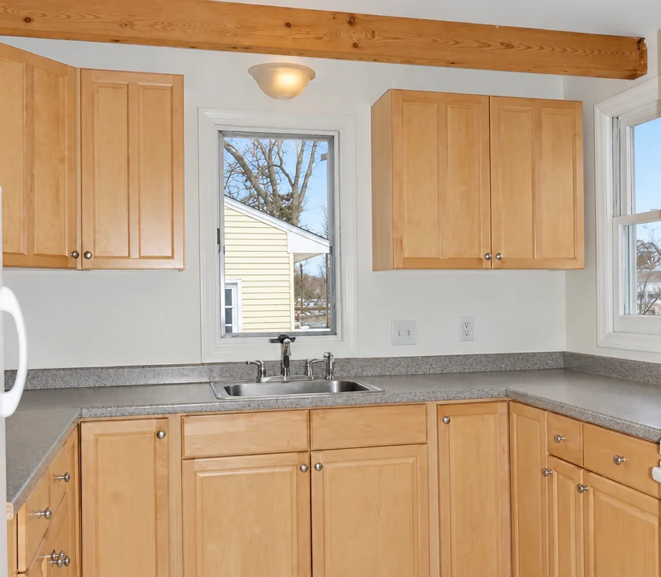 Studio, $1,800 — Photo 2