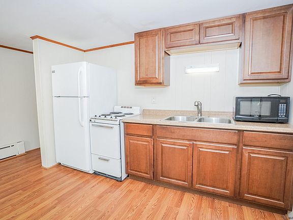 2nd image of 48 Henry St
