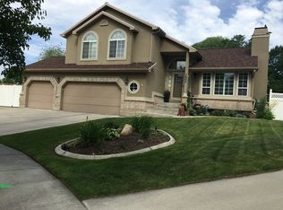 7904 S Showcase Ln, Sandy, UT 84094