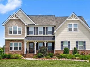 2068 Roger McClung Ln, Virginia Beach, VA 23456