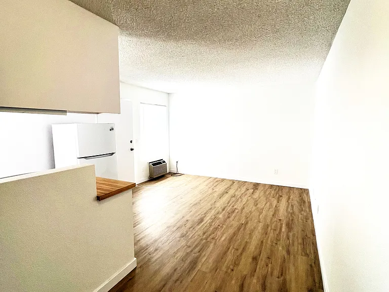 Casa Del Oro Senior Apartments — Photo 6