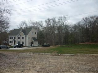 24 Nathaniel St, Plymouth, MA 02360