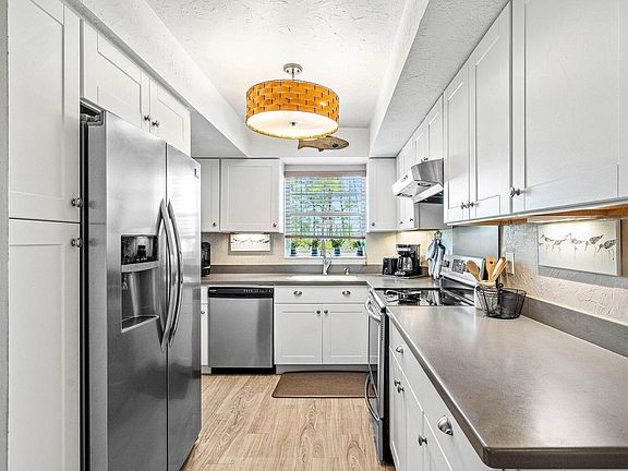 3rd image of 18081 SE Country Club Dr #32313