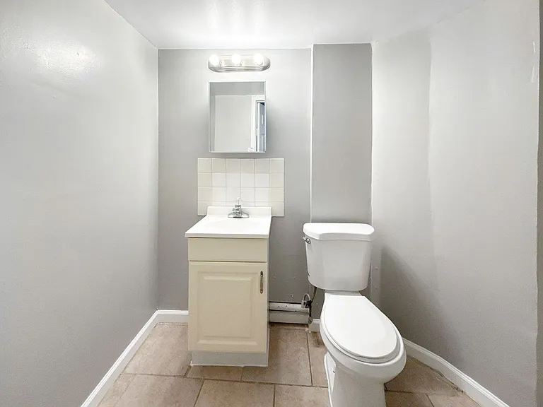 4914 Greencrest Rd — Photo 10