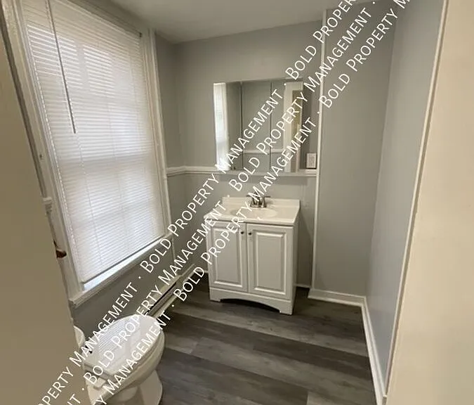 306 S 5th St #5 — Photo 8