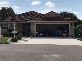 21230 Sawmill Ct, Boca Raton, FL 33498