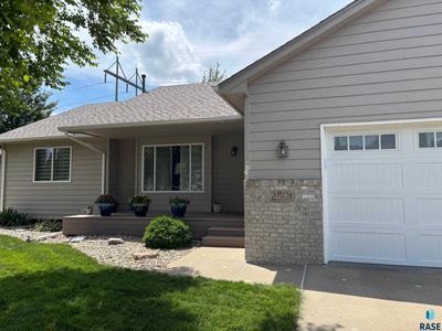 2501 S Theodore Ave, Sioux Falls, SD, 57106