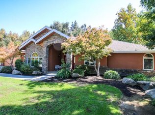 486 N Trout Lake Dr, Sanger, CA 93657
