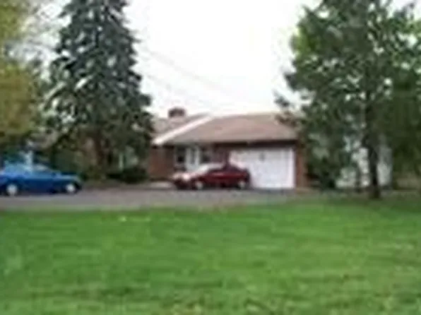 486 Metlars Ln, Piscataway, NJ 08854