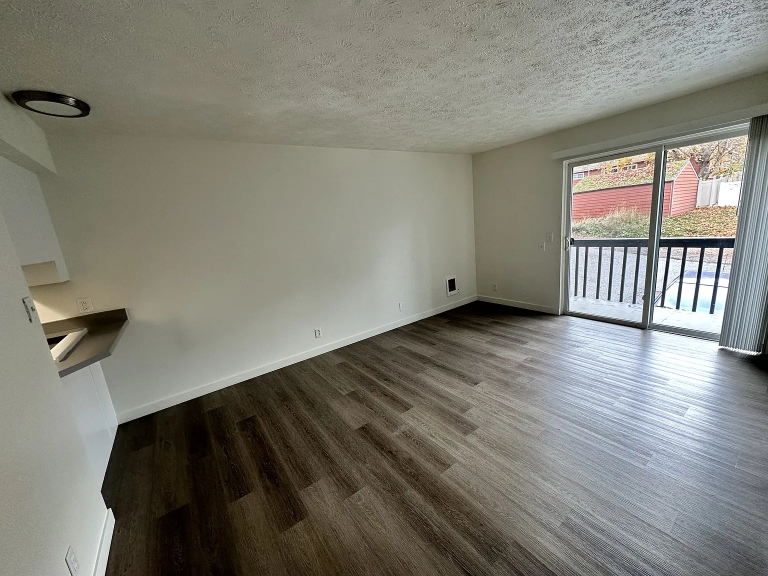 1119 West 11th Avenue — Photo 3
