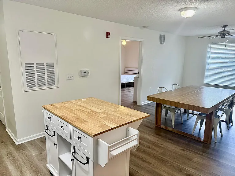 3000 S Adams St #413 — Photo 7