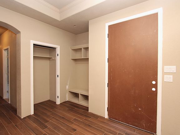 3rd image of 109 Bobby Lynn Dr