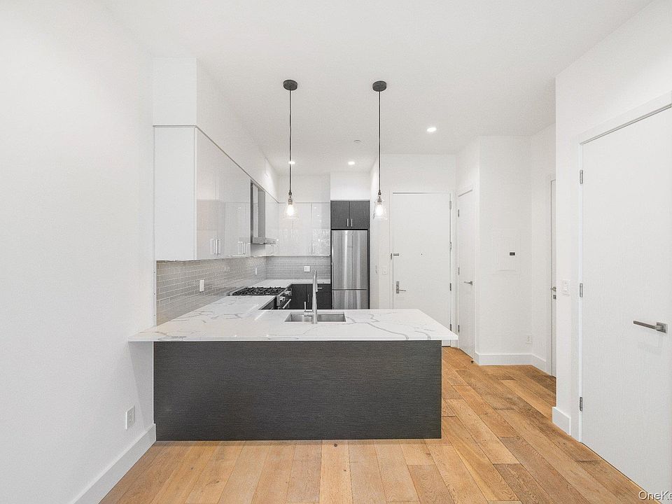1st image of 2633 28th Street #3B
