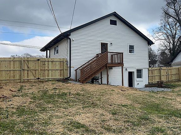 4th image of 407 I St