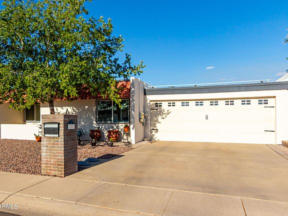 5th image of 251 BAHIA Lane W
