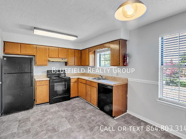 250 Elm St #922 — Photo 6