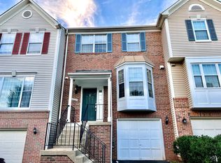 6900 Kerrywood Cir, Centreville, VA 20121