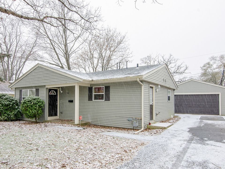 1st image of 18 Aspen Ln