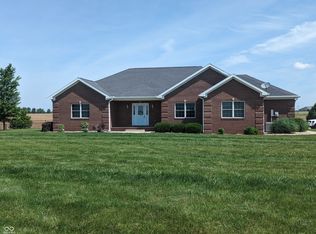 1960 E 400 S, Crawfordsville, IN 47933