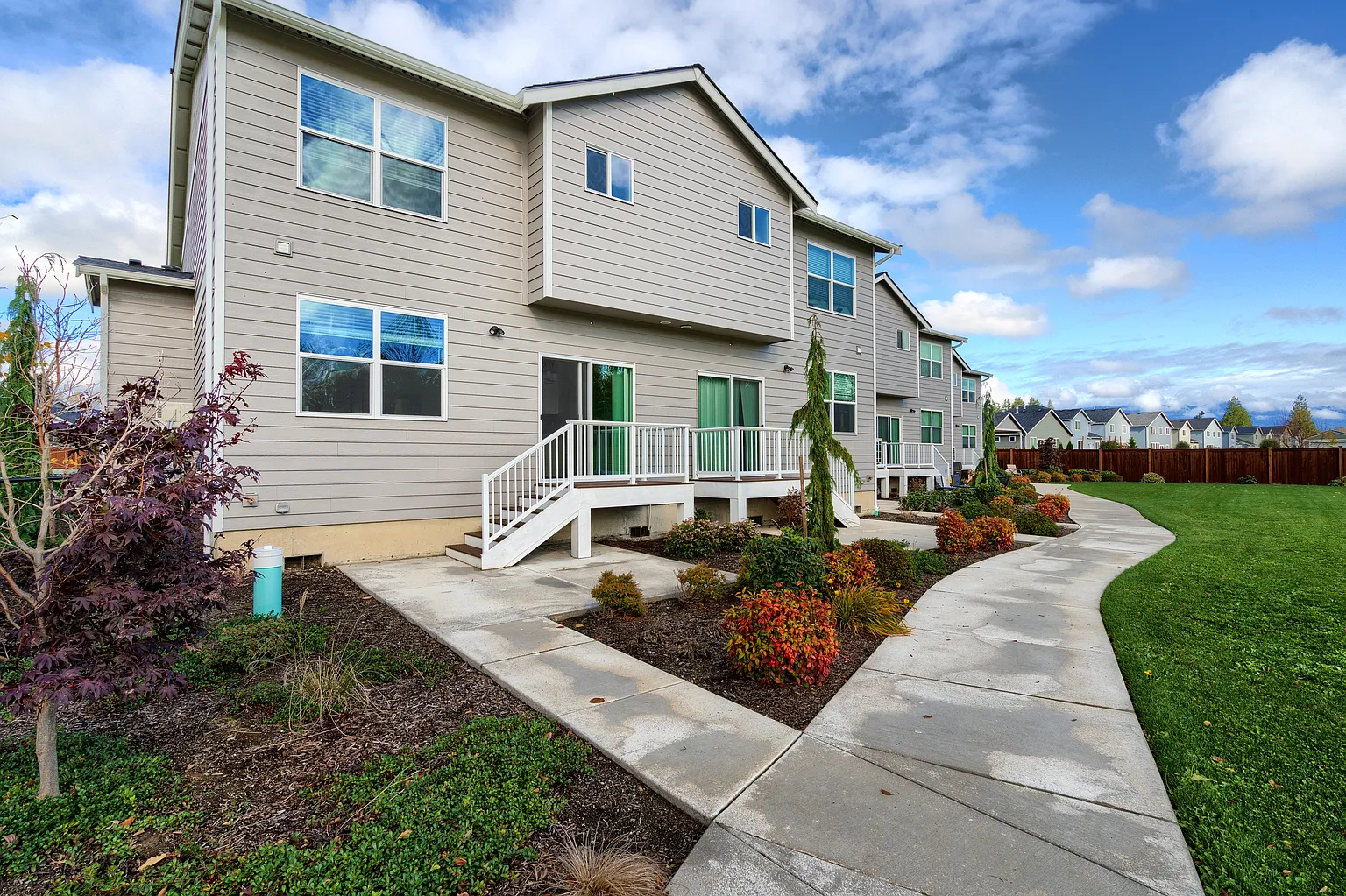 1672 River Walk Ln photo 1