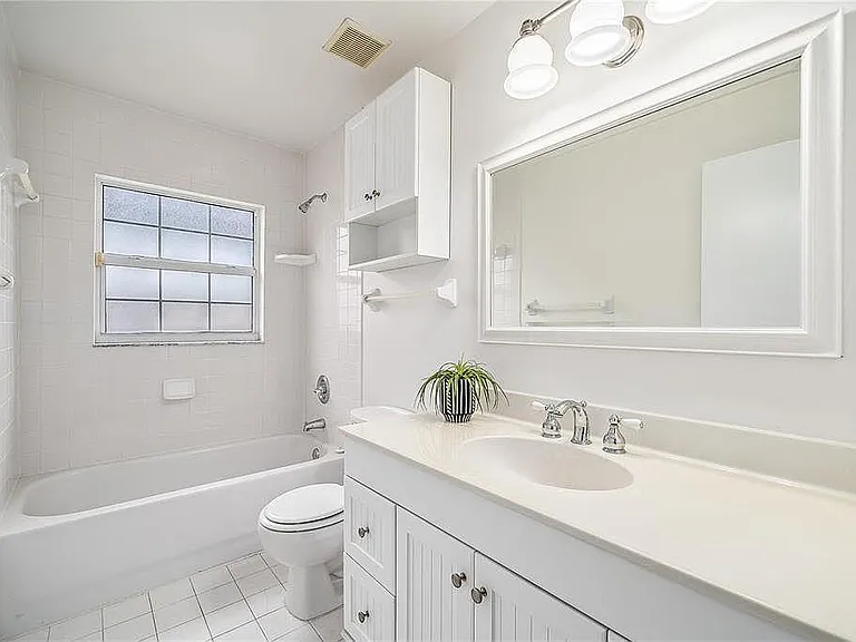 1416 N Forest Ave — Photo 10
