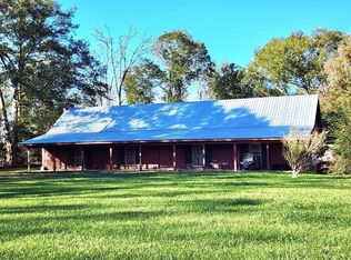1077 Cleveland St, Hazlehurst, MS 39083