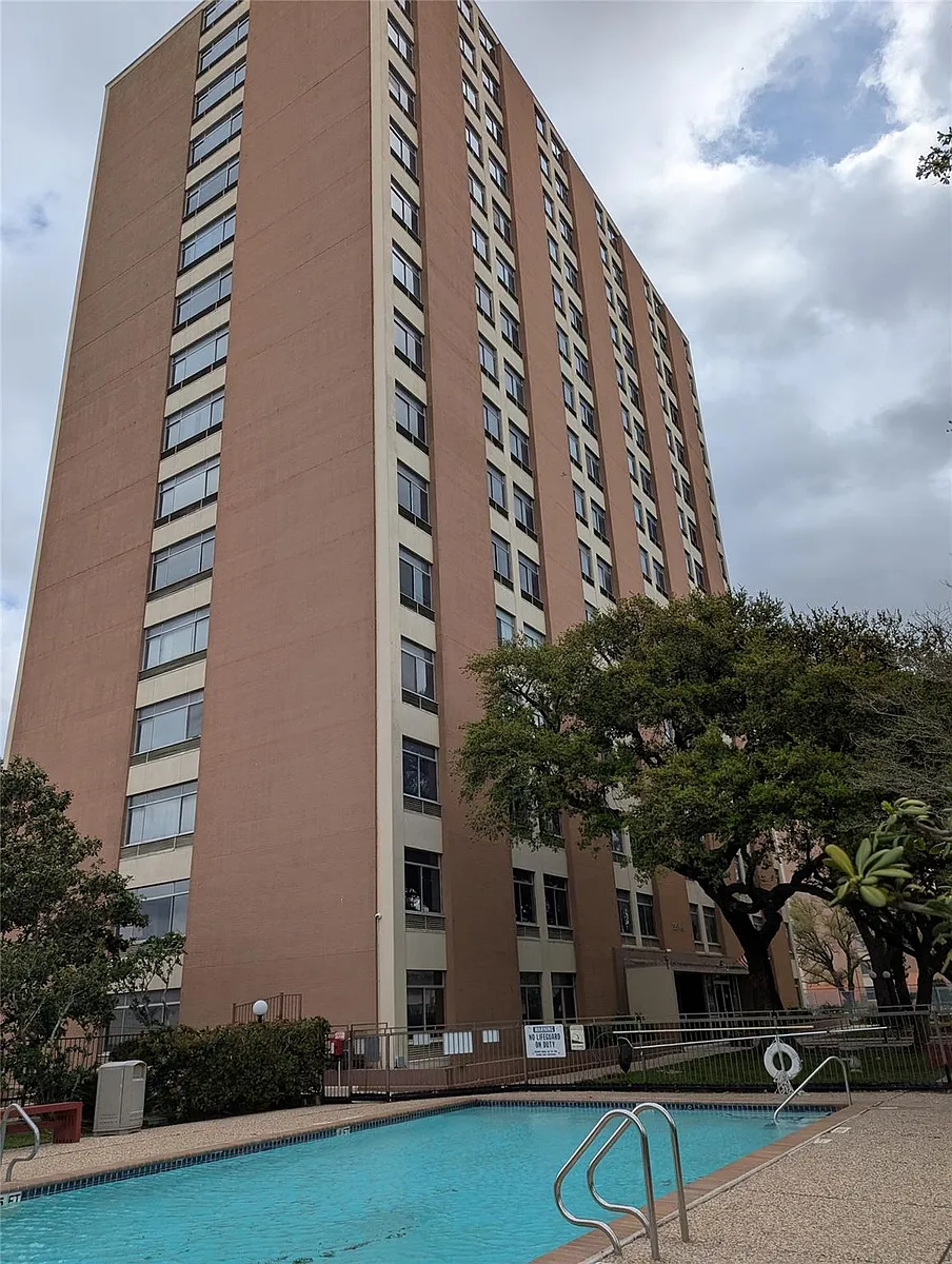 Building Photo - 7520 Hornwood Dr #402