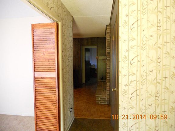 2nd image of 731 Dorleans Ct