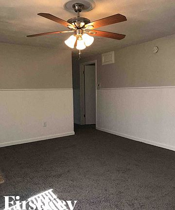 3rd image of 11418 Tulip Dr