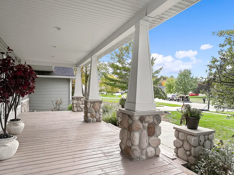 8886 Stonepoint Ct — Photo 54