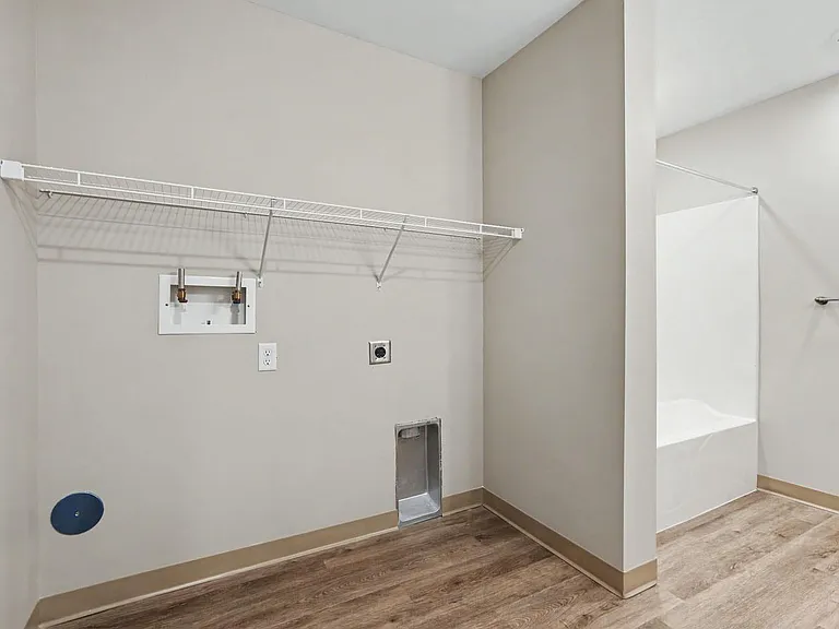 Annika Place II — Photo 19