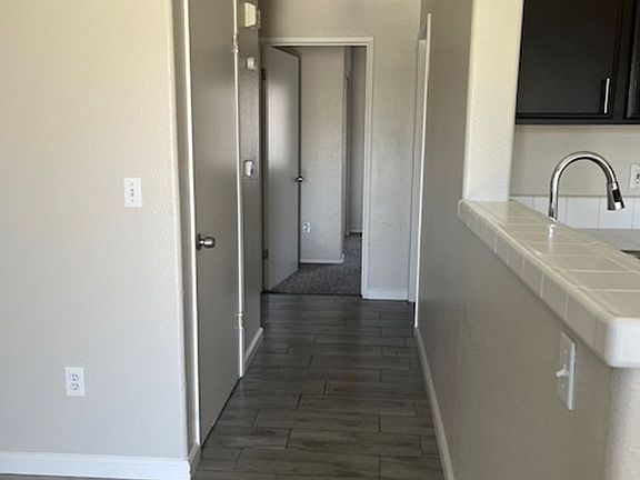 5th image of 4515 Pebble Creek Dr #B
