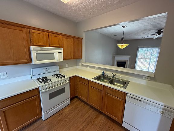 4th image of 2034 Austin Park Cir