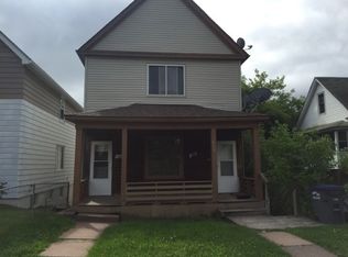 110 E 7th St #1, Duluth, MN 55805