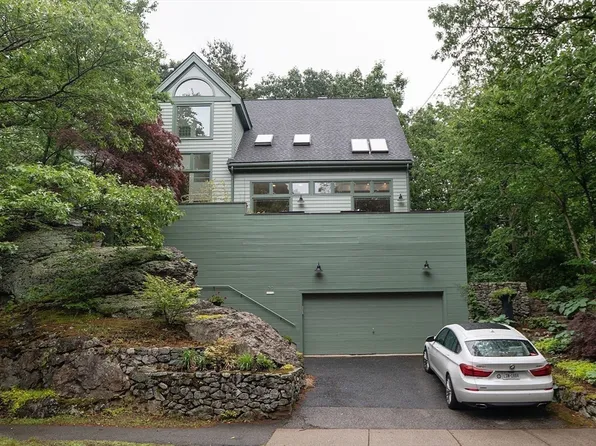 50 Bellingham Rd, Brookline, MA 02467
