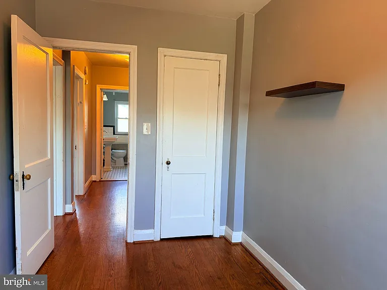 237 Linden Ave — Photo 18