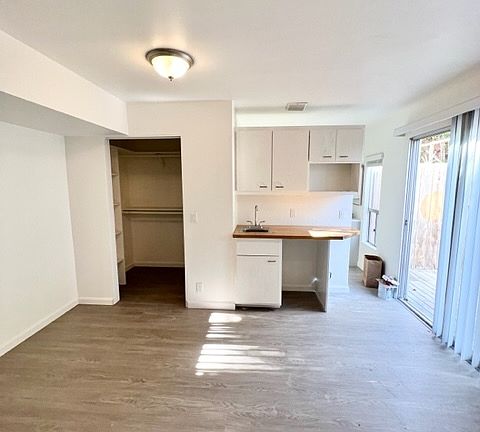 2nd image of 273 Hillcrest Dr #10909652
