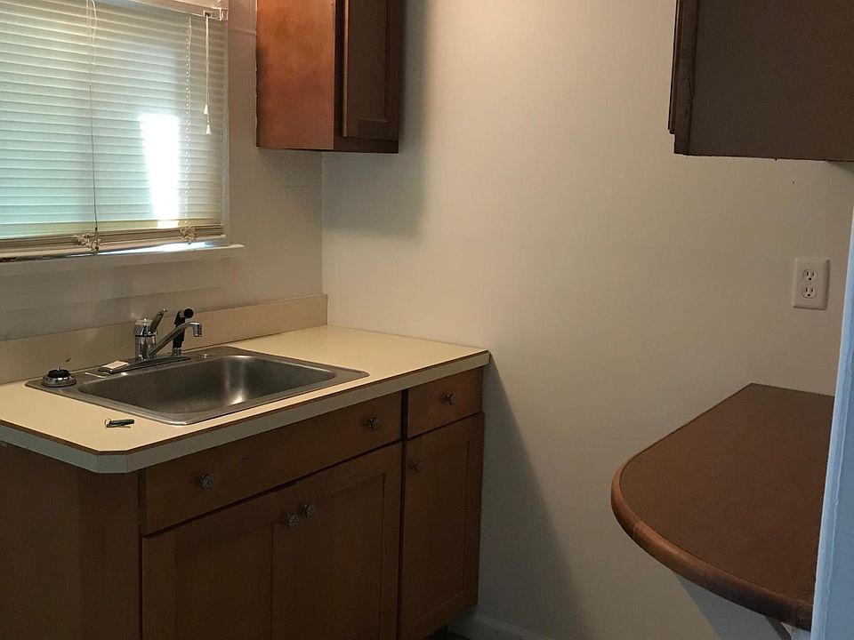 2nd image of 1477 Park Ave