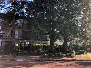 8680 Laurel St #106, Vancouver, BC V6P 3V6