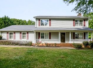 206 Lenderman Dr, Inman, SC 29349