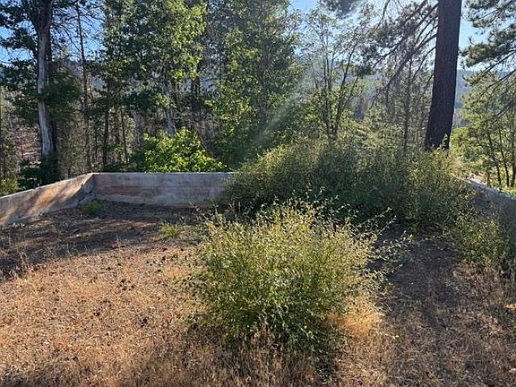 3rd image of 521 Hideaway Ln